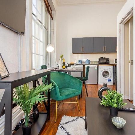 Newcastle'S Most Central Apartment - Sleeps 10 المظهر الخارجي الصورة