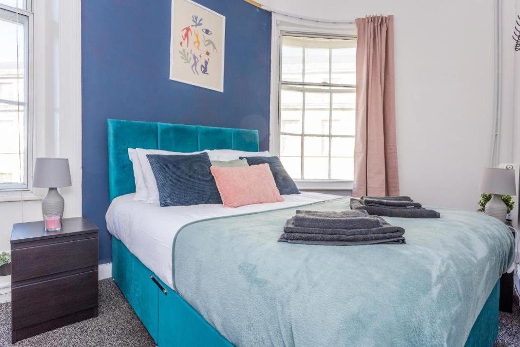 Newcastle'S Most Central Apartment - Sleeps 10 المظهر الخارجي الصورة