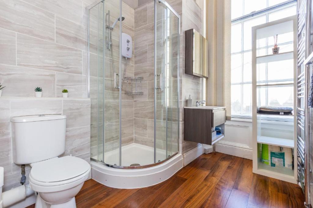 Newcastle'S Most Central Apartment - Sleeps 10 المظهر الخارجي الصورة