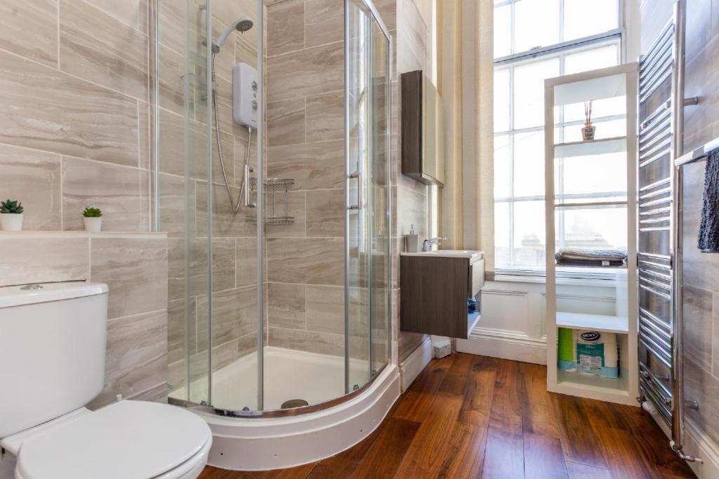 Newcastle'S Most Central Apartment - Sleeps 10 المظهر الخارجي الصورة